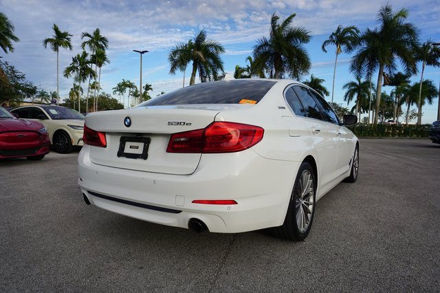 Used 2018 BMW 530e xDrive w/ Premium Package 2 image 14