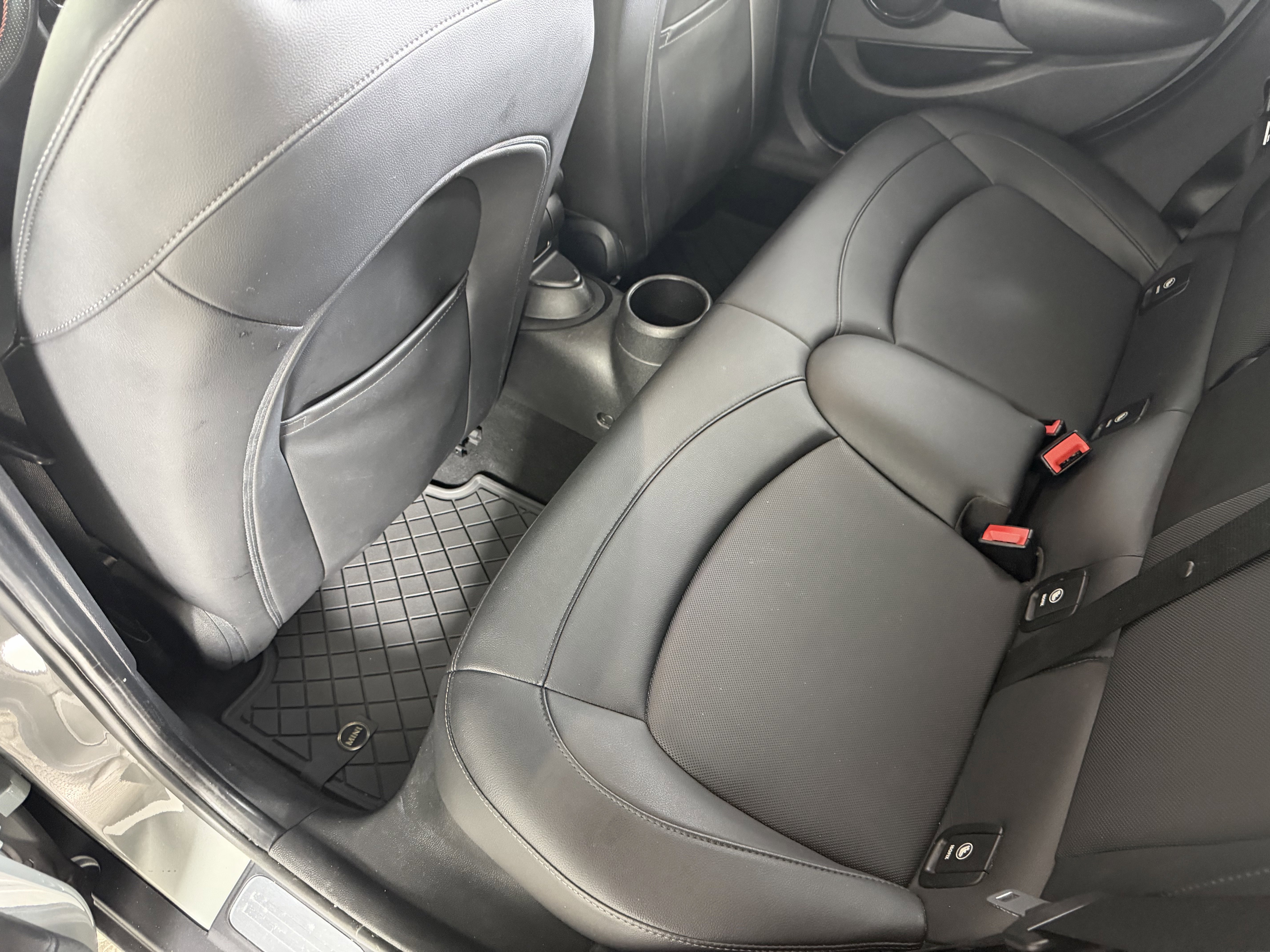 Used 2019 MINI Cooper S image 19