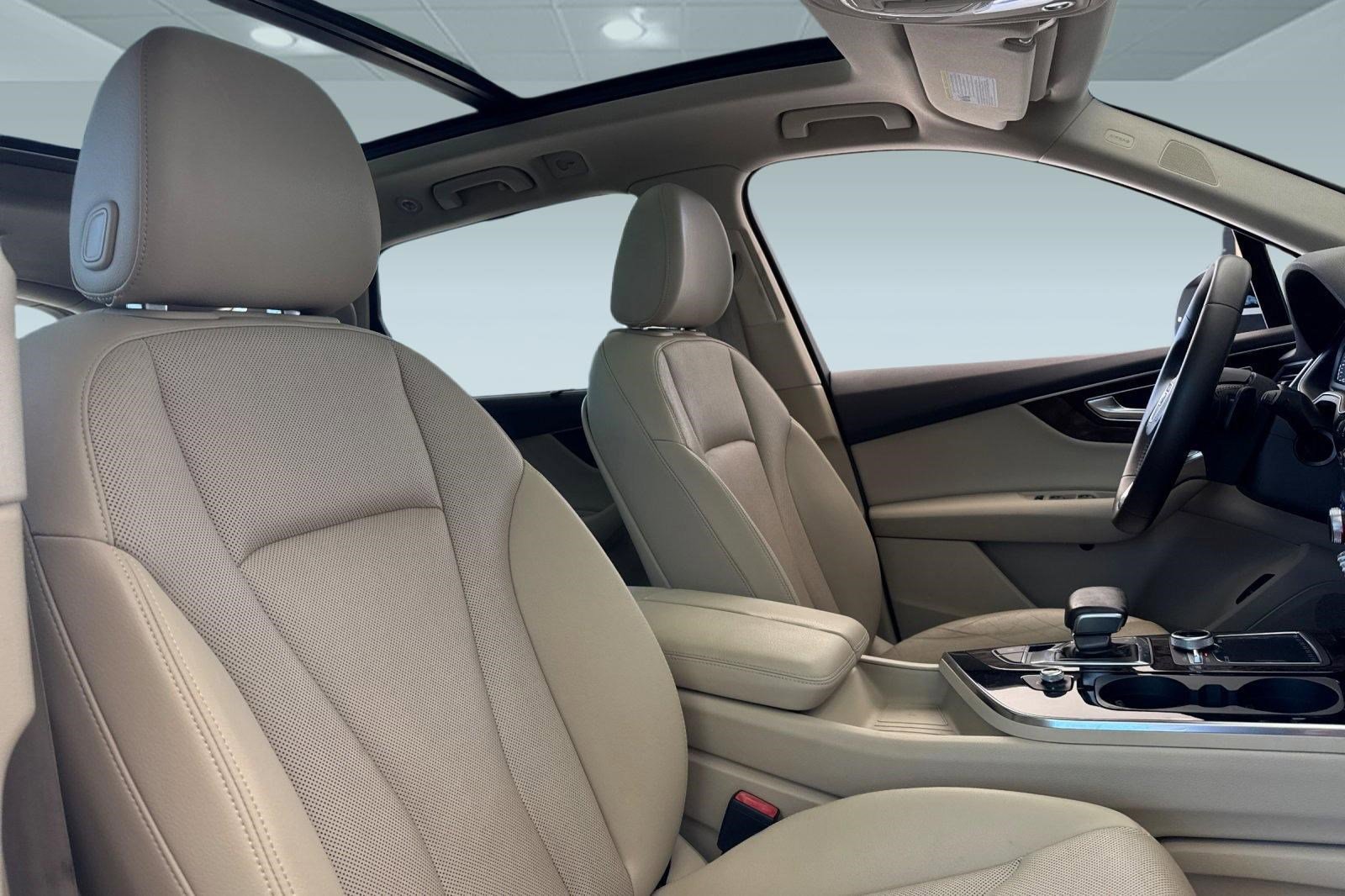 Used 2017 Audi Q7 3.0T Prestige image 31