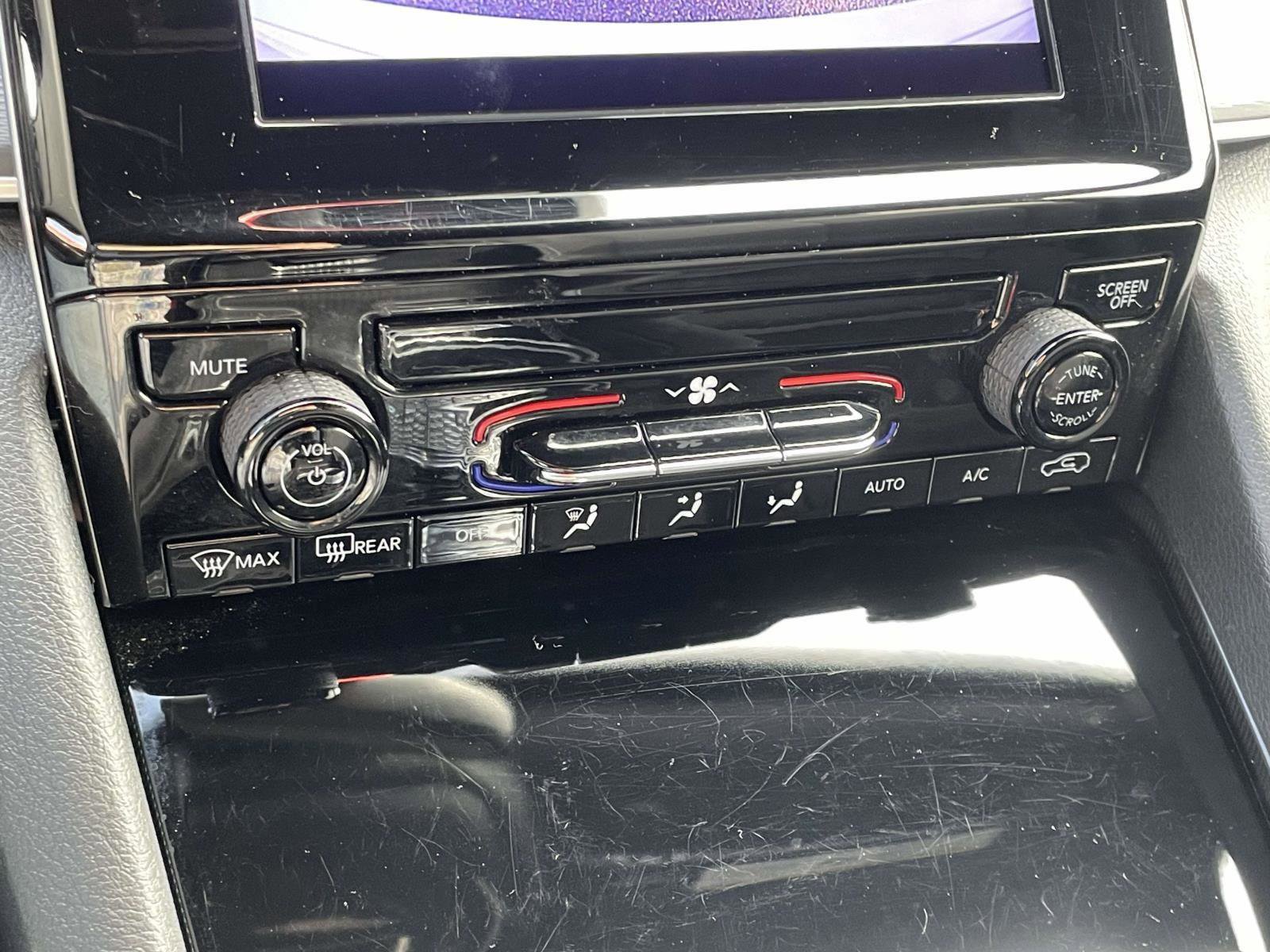 Used 2024 Jeep Grand Cherokee Laredo w/ MOPAR Finishing Package image 3