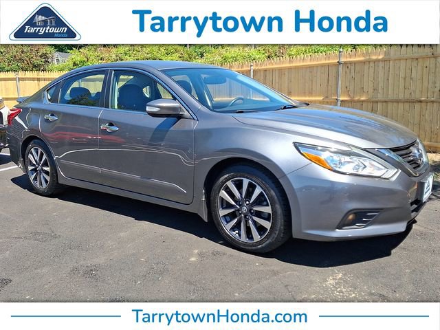 Used 2016 Nissan Altima 2.5 SL w/ 2.5 Technology Package FWD image 1