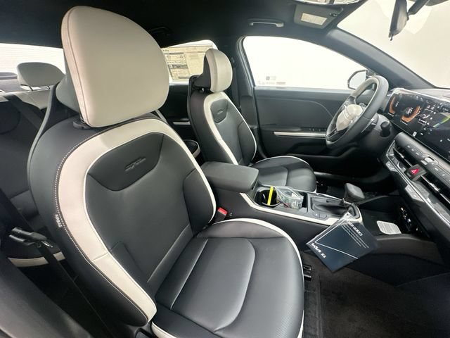 New 2026 Kia K4 EX FWD image 25