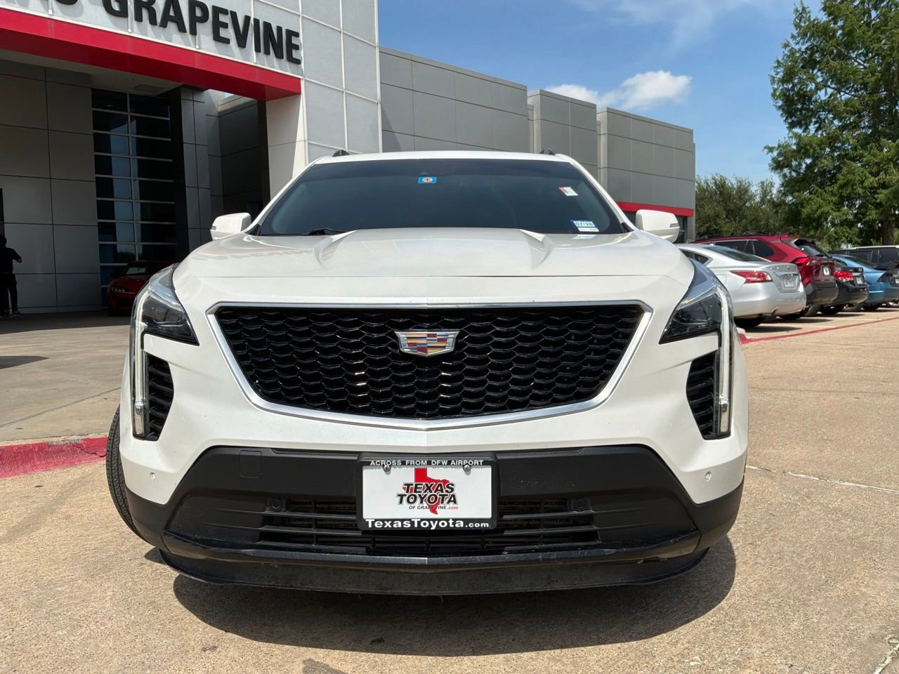 Used 2023 Cadillac XT4 Sport w/ Cold Weather Package FWD image 3