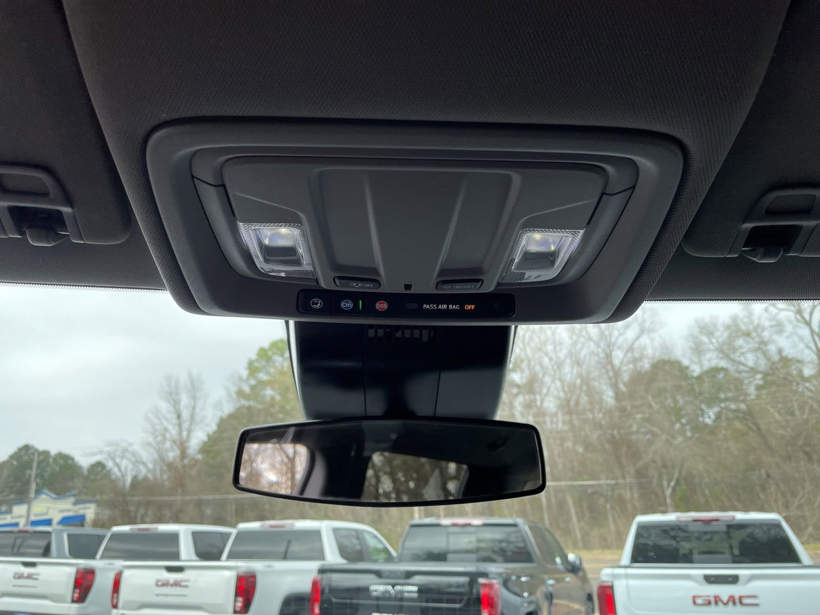 Used 2025 Chevrolet Silverado 1500 LT image 20