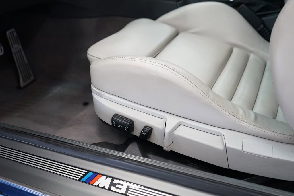 Used 1999 BMW M3 Coupe image 40