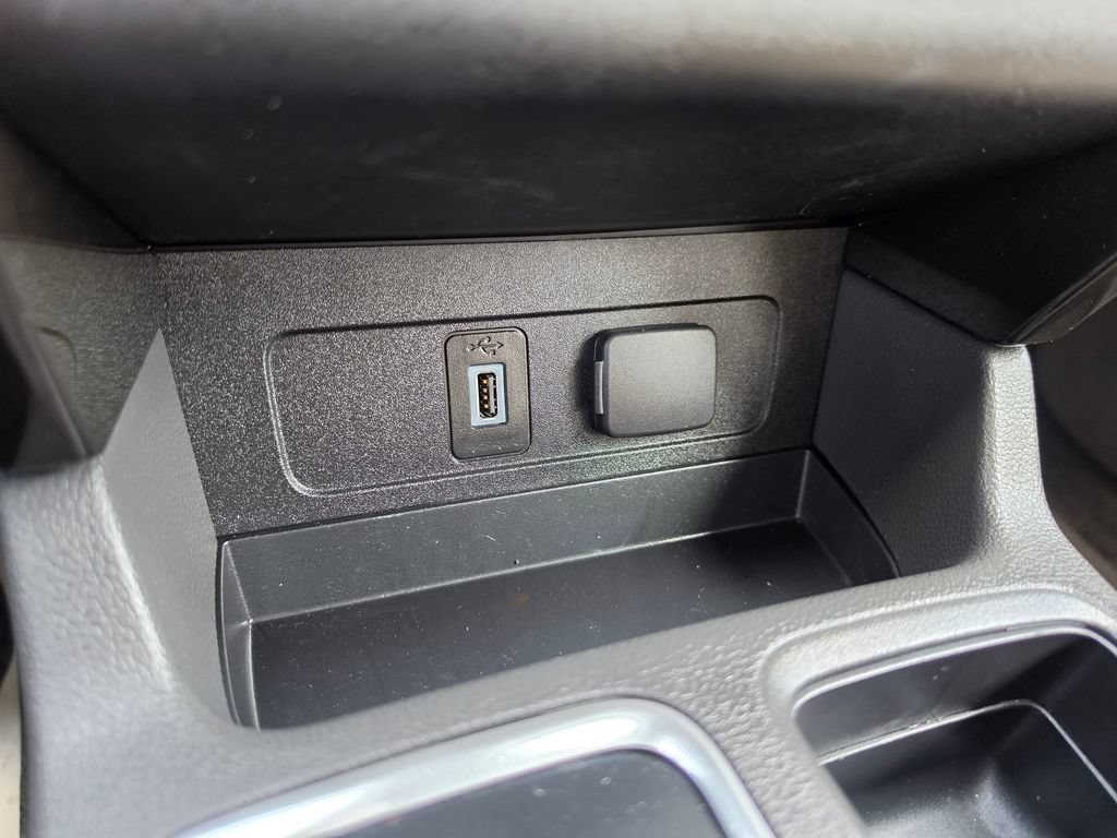 Used 2017 Ford Escape Titanium w/ Equipment Group 301A FWD image 22