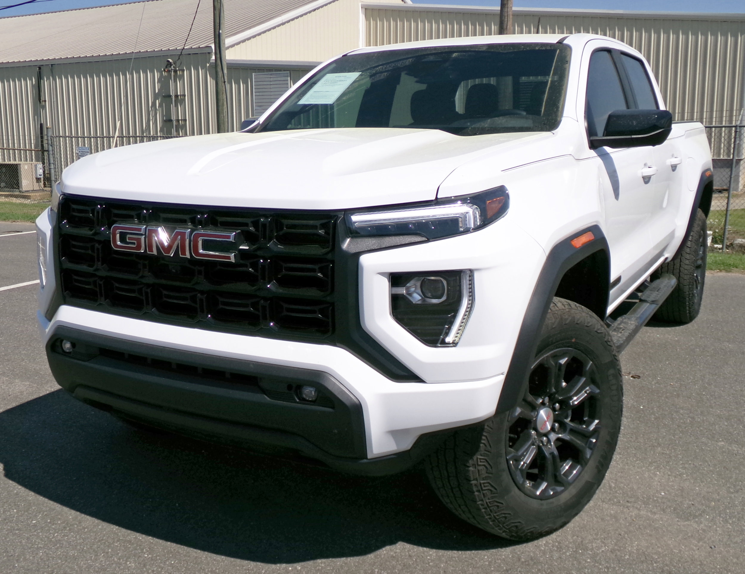 Used 2024 GMC Canyon Elevation w/ Convenience Package image 1