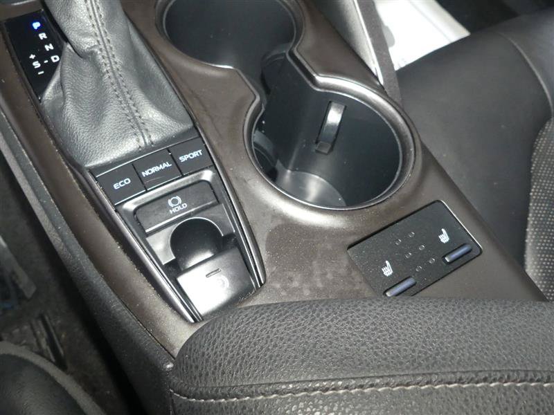 Used 2023 Toyota Camry XSE FWD image 39