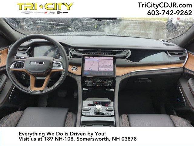 Used 2025 Jeep Grand Cherokee L Summit image 14