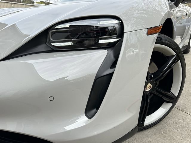 Used 2022 Porsche Taycan 4S image 11