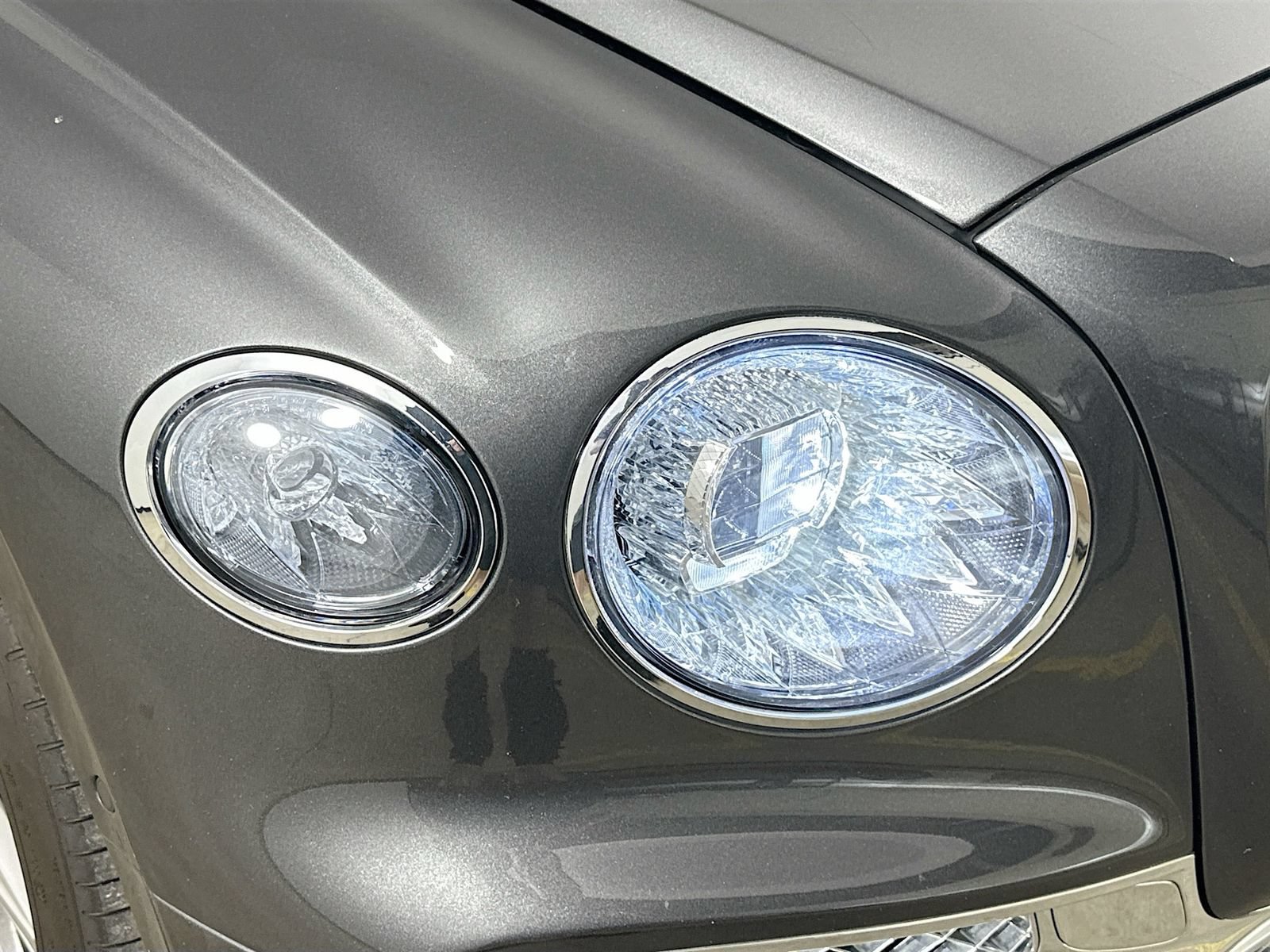Used 2022 Bentley Flying Spur V8 AWD/4WD image 10