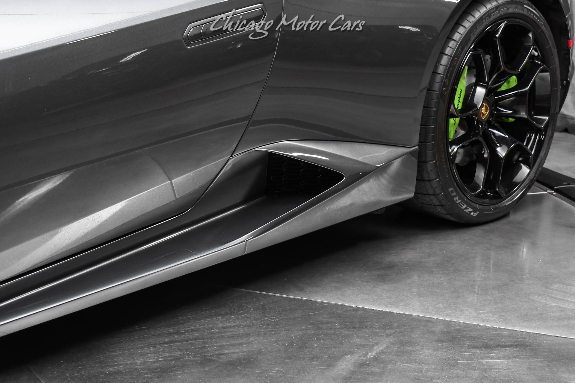 Used 2019 Lamborghini Huracan LP 580-2 RWD image 29