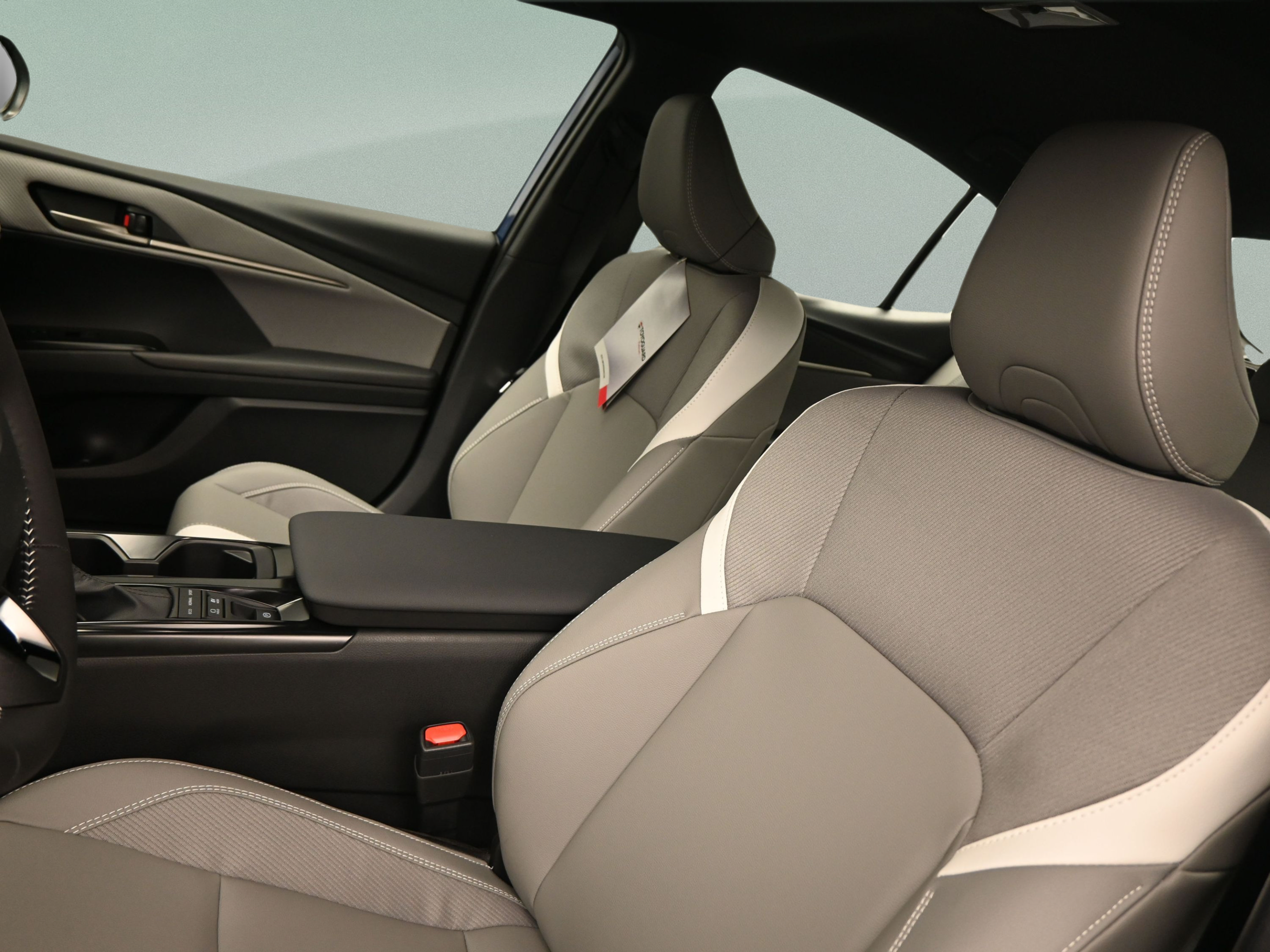 New 2026 Toyota Camry SE FWD image 27