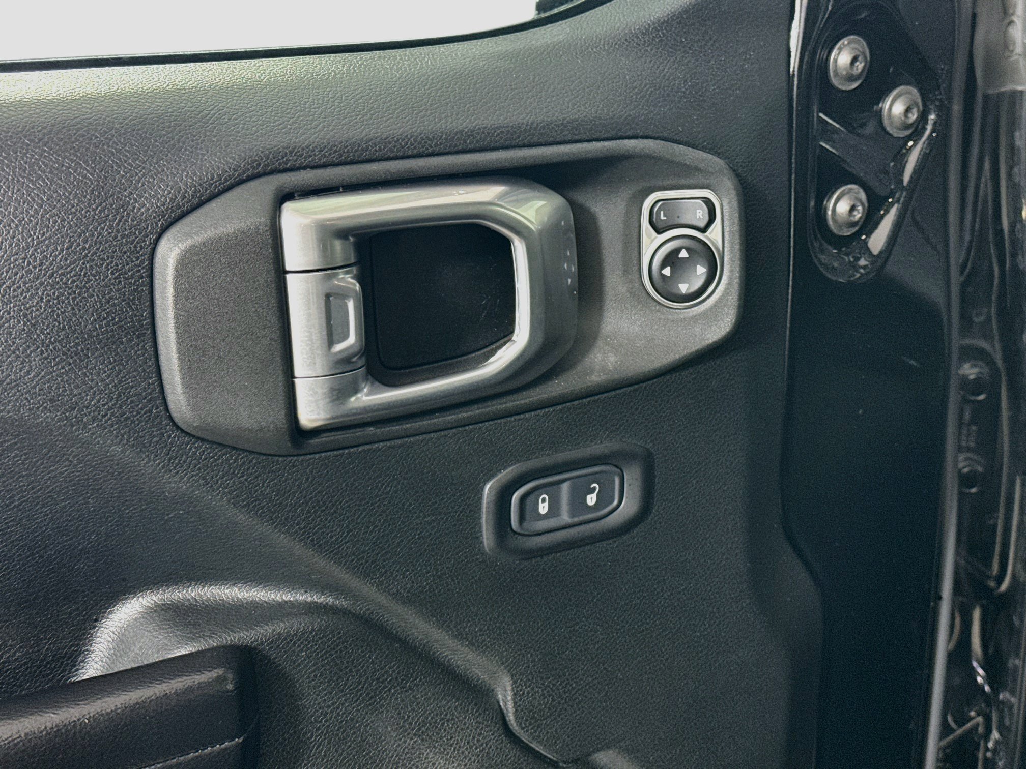 Used 2021 Jeep Wrangler Unlimited Sport AWD/4WD image 24