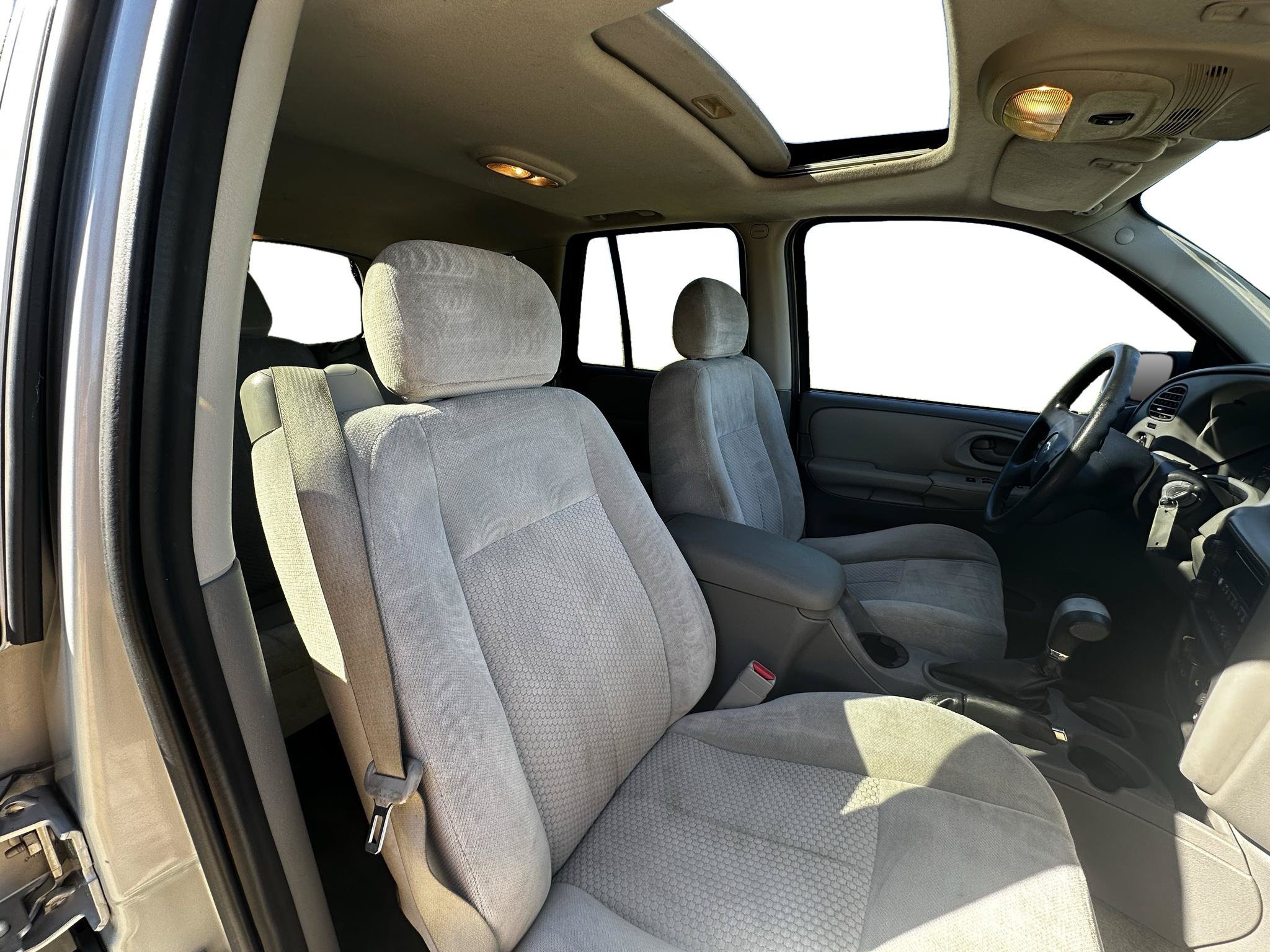 Used 2008 Chevrolet TrailBlazer LT w/ Sun And Sound Package AWD/4WD image 26