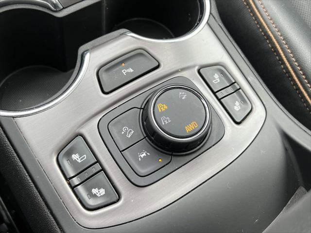 Certified 2022 GMC Terrain AT4 w/ Infotainment Package II image 34