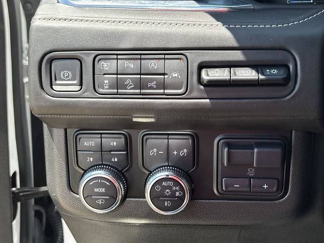 Used 2023 GMC Yukon Denali Ultimate AWD/4WD image 19