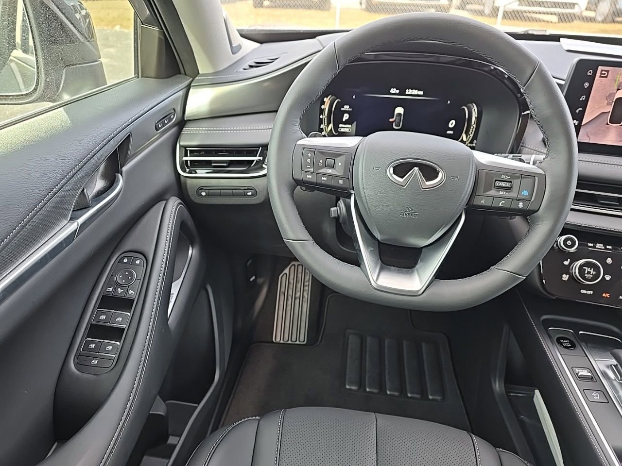 New 2026 INFINITI QX60 Luxe image 30