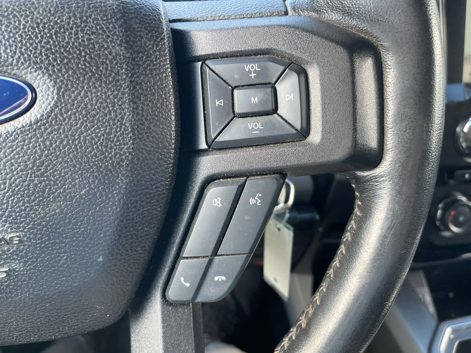 Used 2017 Ford F150 XLT w/ Equipment Group 302A Luxury image 13