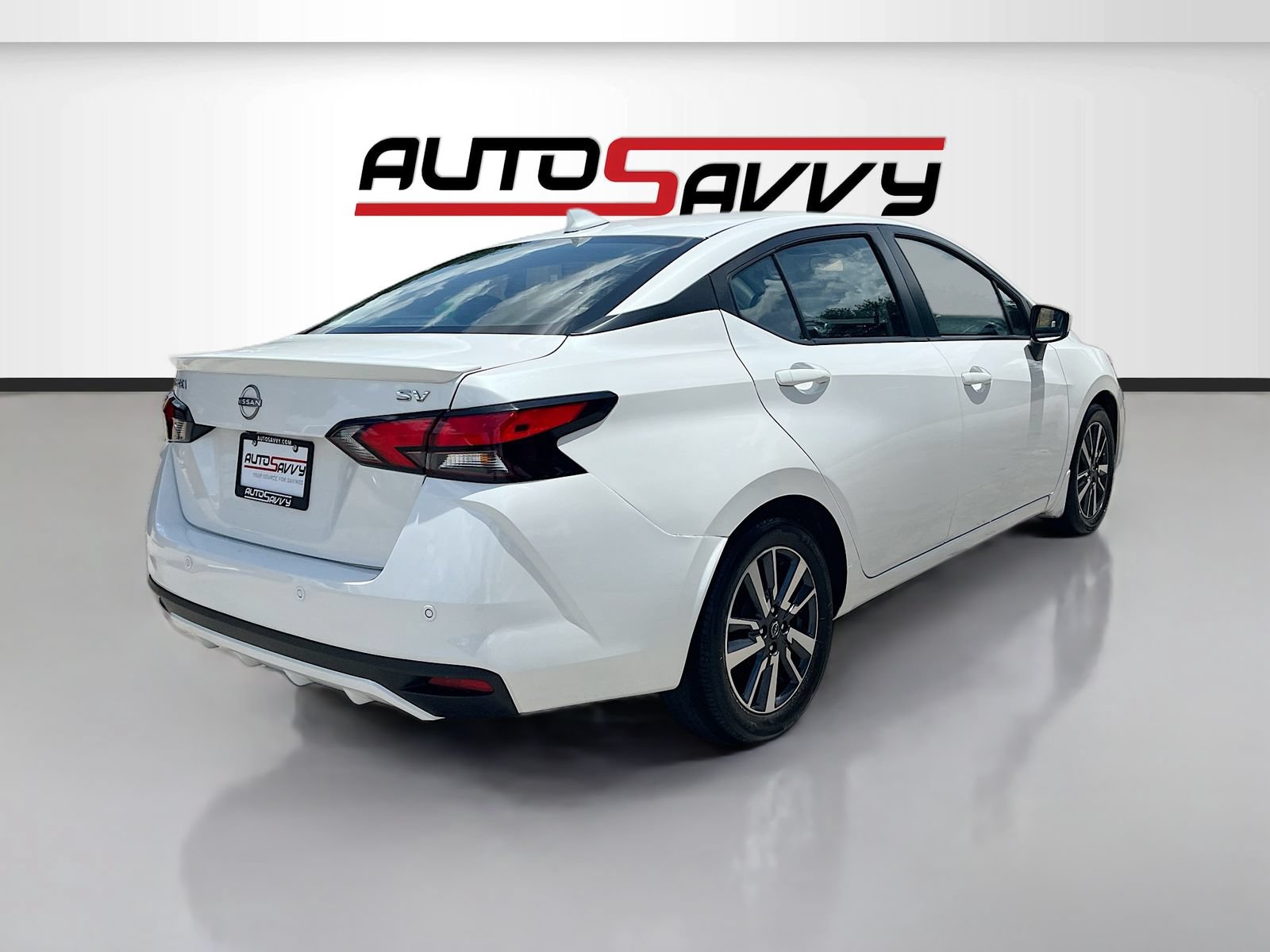Used 2023 Nissan Versa SV w/ Trunk Package FWD image 7