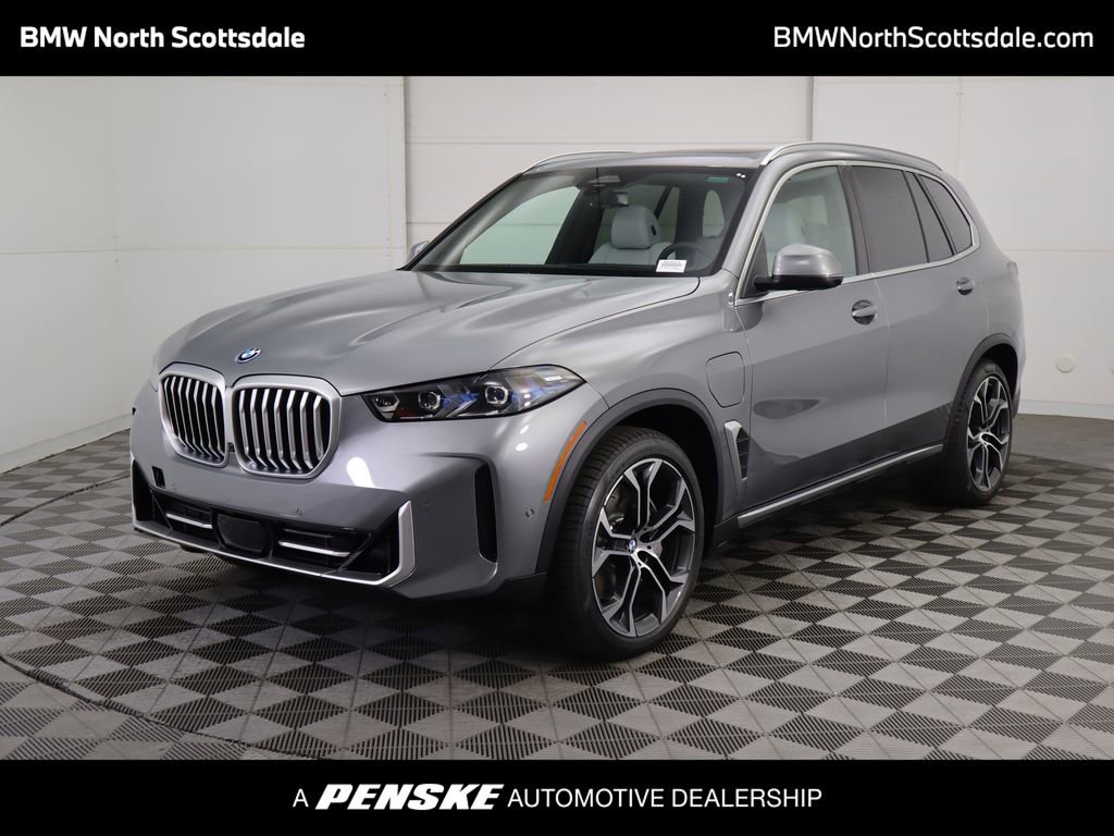 New 2026 BMW X5 xDrive50e w/ Premium Package