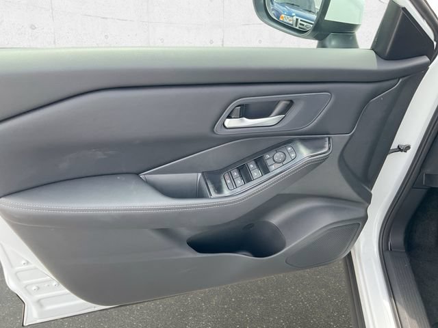New 2026 Nissan Rogue SV w/ Cold Weather Package AWD/4WD image 27