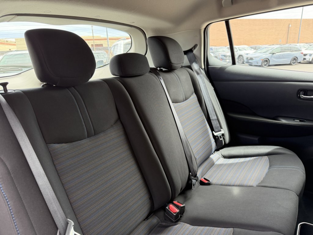 Used 2025 Nissan Leaf S FWD image 36