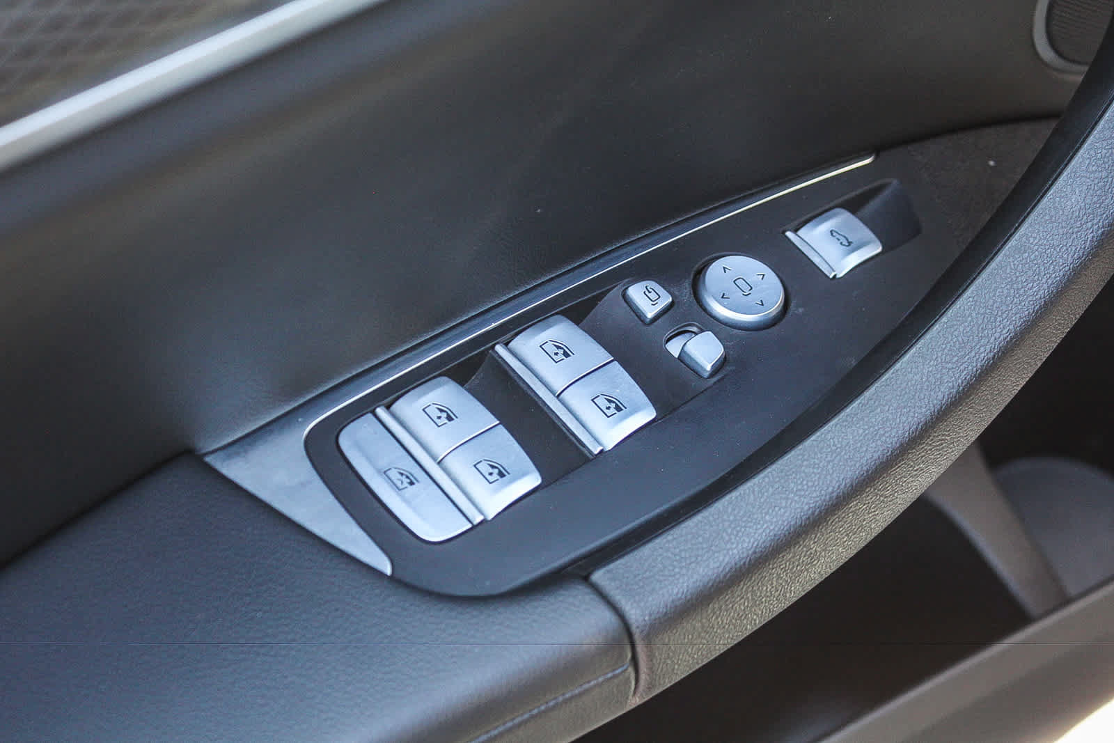 Used 2023 BMW X3 sDrive30i w/ M Sport Package RWD image 18