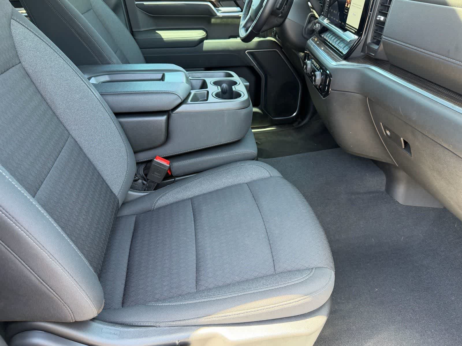 Used 2022 Chevrolet Silverado 1500 RST AWD/4WD image 12