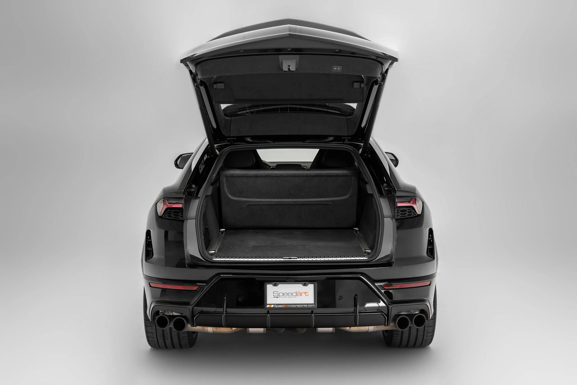 Used 2026 Lamborghini Urus SE AWD/4WD image 28