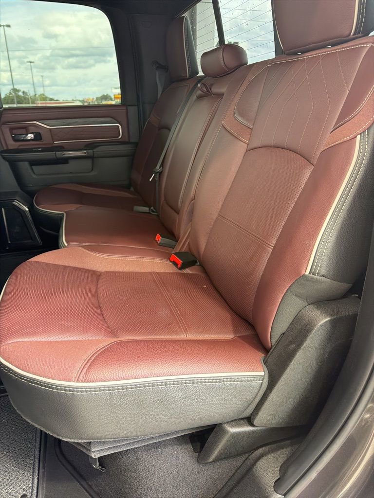 Used 2025 RAM 3500 Limited image 7