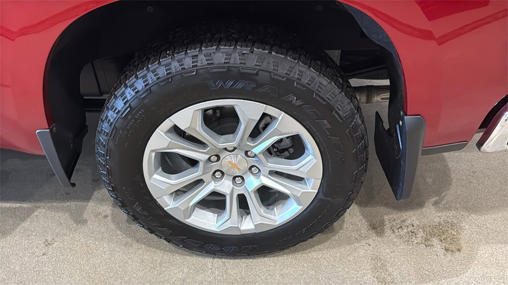 Used 2025 Chevrolet Silverado 1500 LTZ w/ LTZ Premium Package image 10