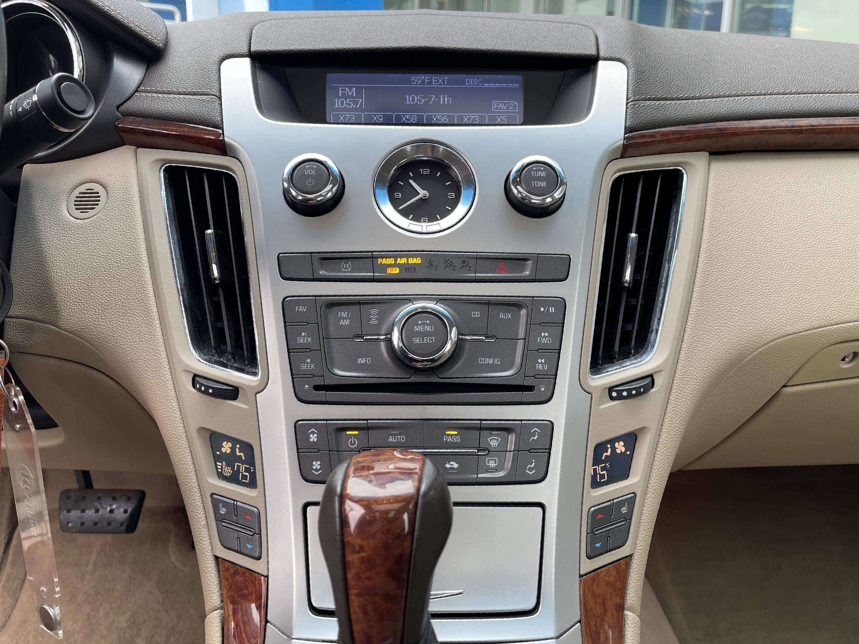 Used 2011 Cadillac CTS Luxury image 29