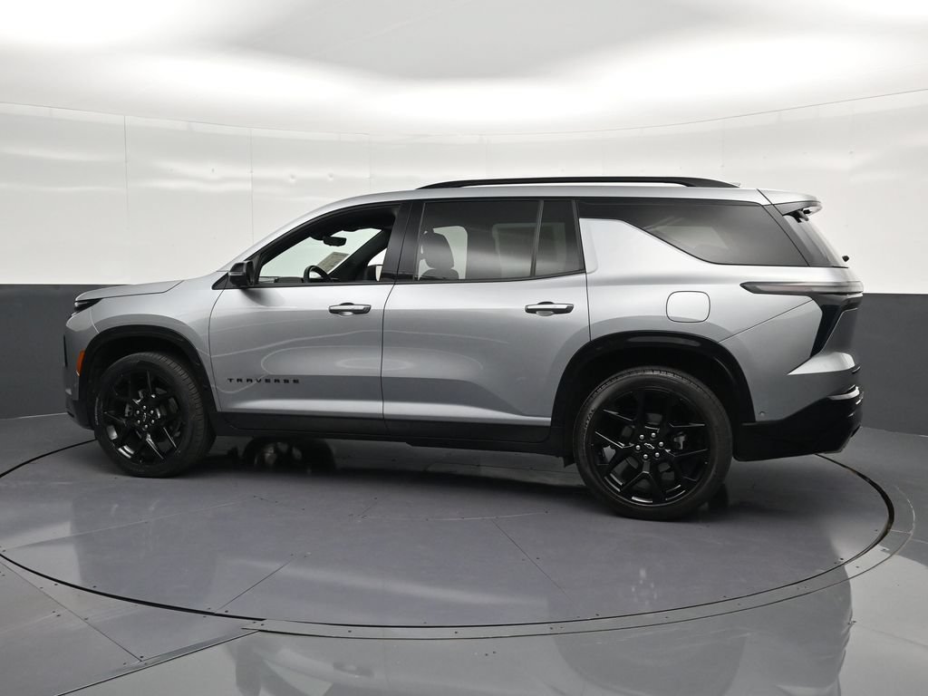 Used 2024 Chevrolet Traverse RS FWD image 8