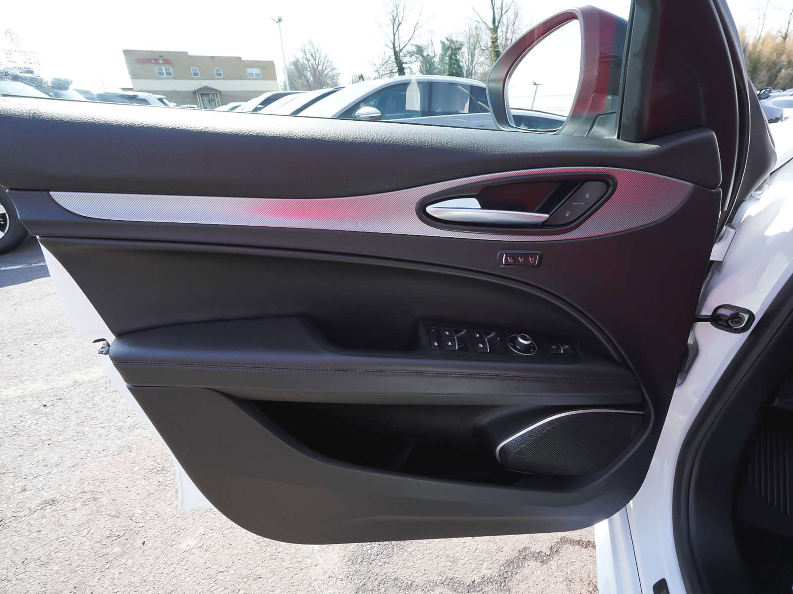 Used 2023 Alfa Romeo Stelvio Veloce image 9