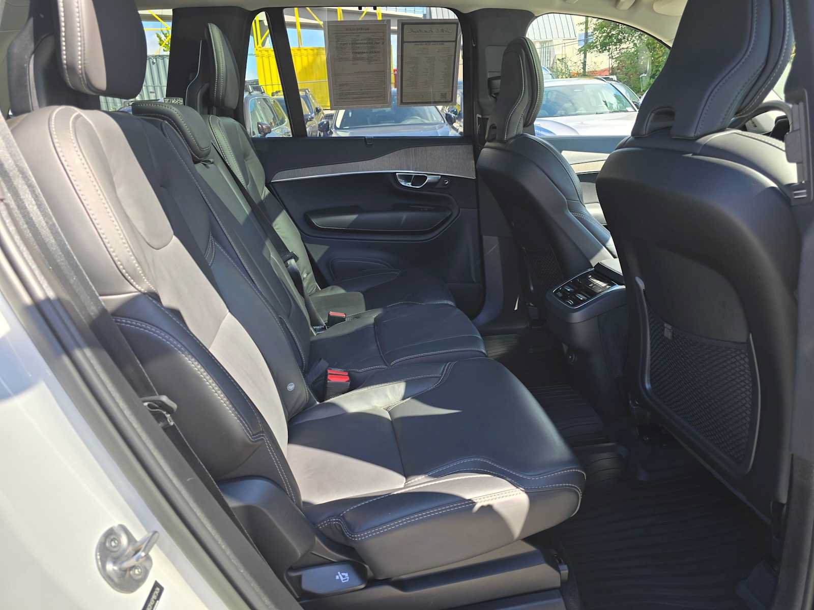 Used 2023 Volvo XC90 B6 Ultimate w/ Protection Package Premier AWD/4WD image 13