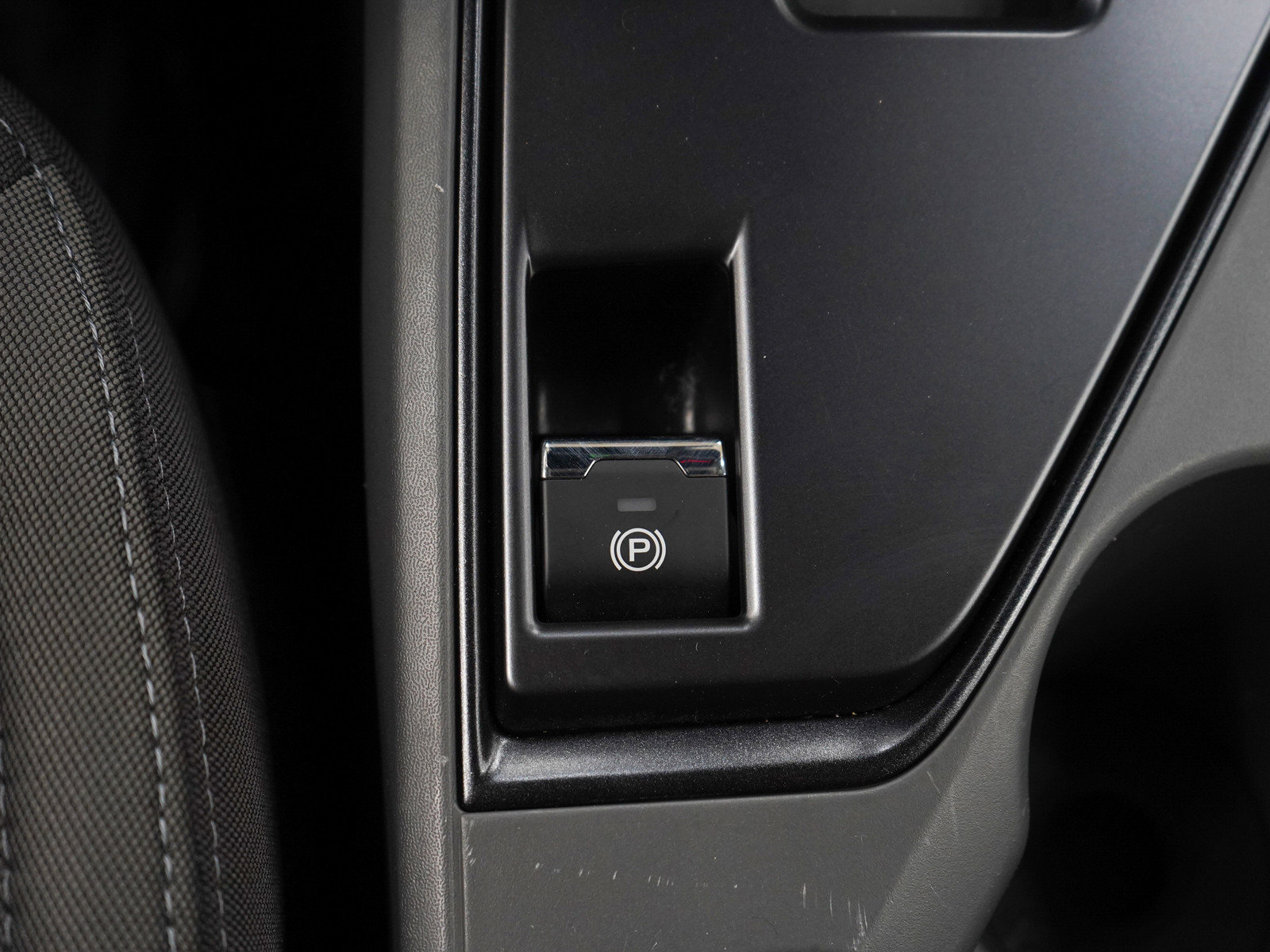 Certified 2026 Subaru Crosstrek 2.0i Premium image 24