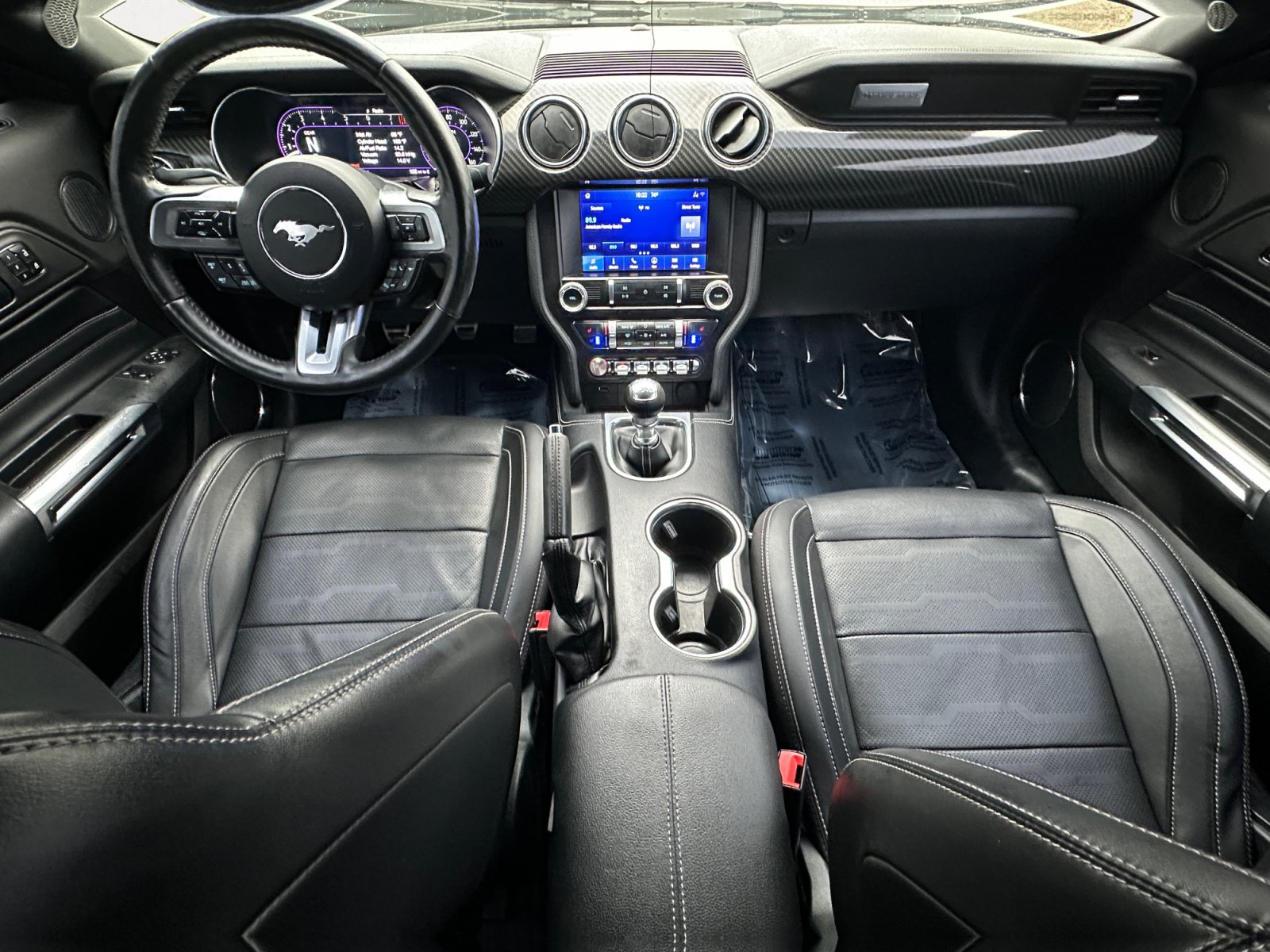 Used 2022 Ford Mustang GT Premium w/ Equipment Group 401A RWD image 3