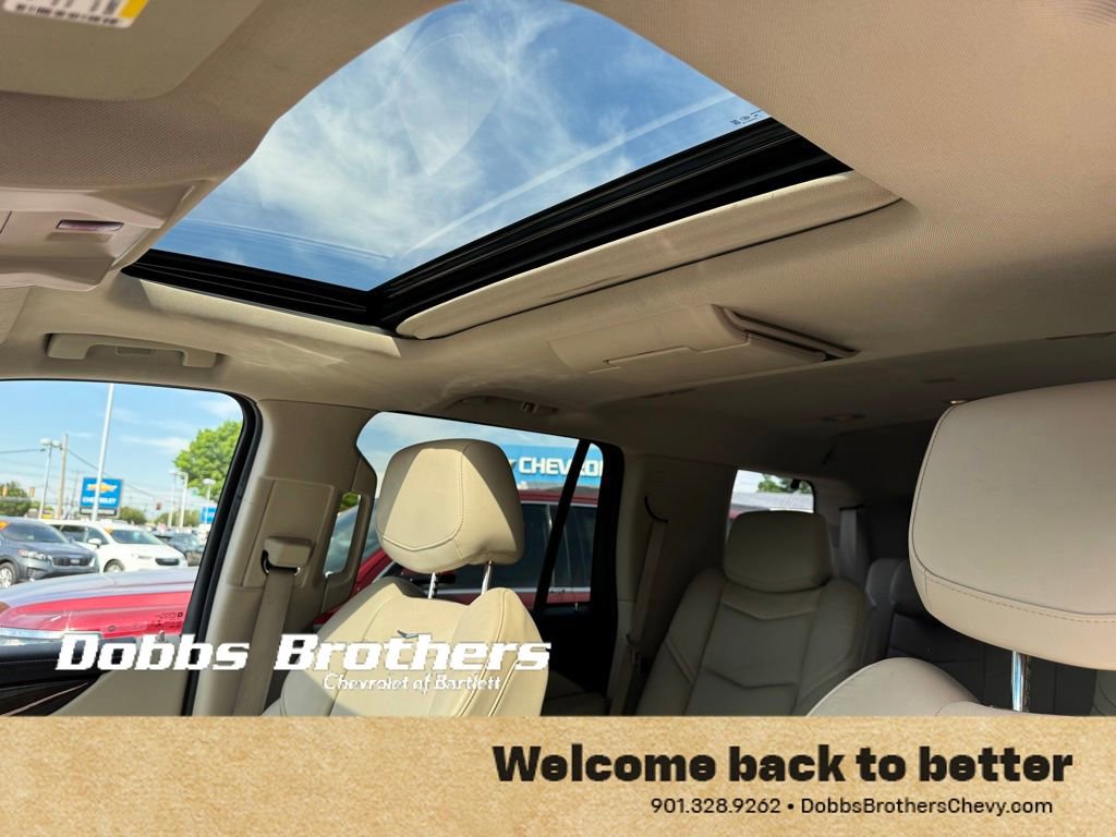 Certified 2019 Cadillac Escalade Premium Luxury AWD/4WD image 33