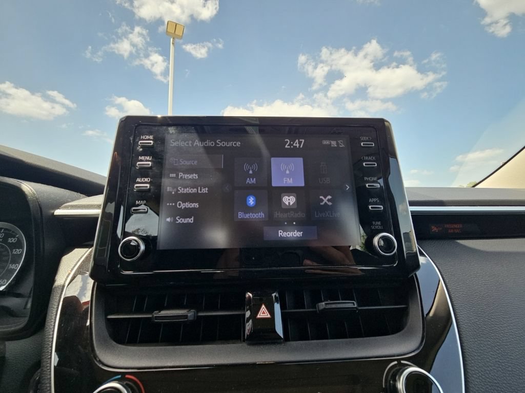 Used 2020 Toyota Corolla LE w/ LE Premium Package FWD image 38