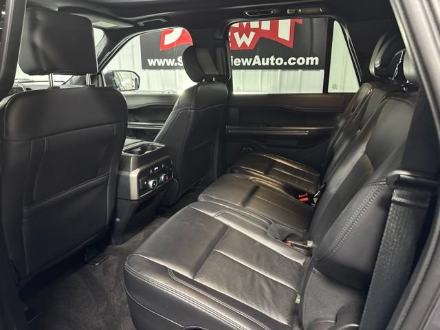 Used 2020 Ford Expedition Max XLT w/ Equipment Group 202A AWD/4WD image 8
