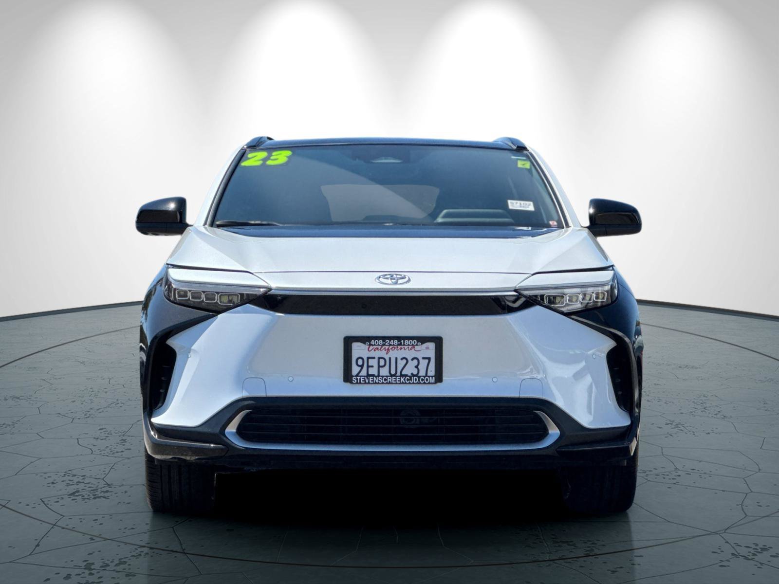 Used 2023 Toyota bZ4X FWD image 9