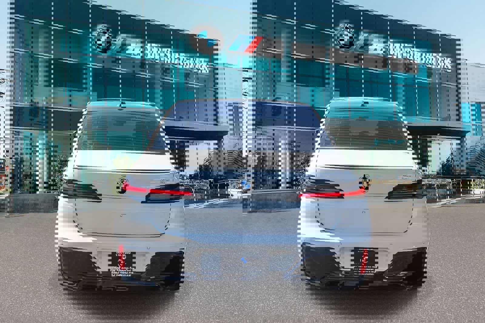 Certified 2023 BMW 740i image 5