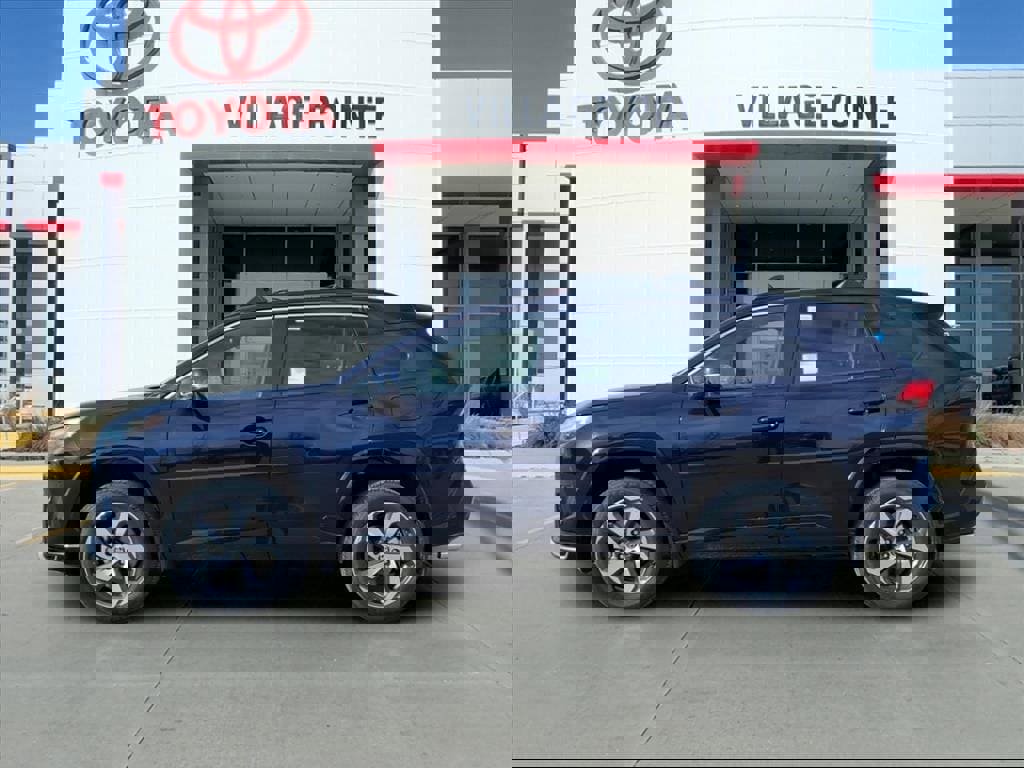 New 2025 Toyota RAV4 SE image 2