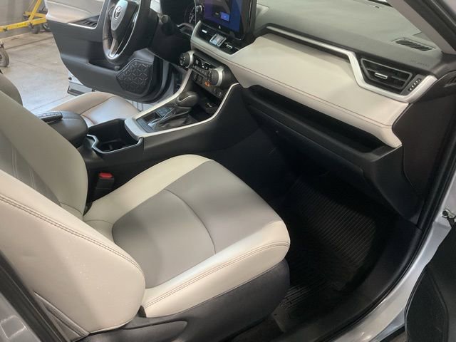 Used 2025 Toyota RAV4 XLE Premium w/ Weather Package AWD/4WD image 20