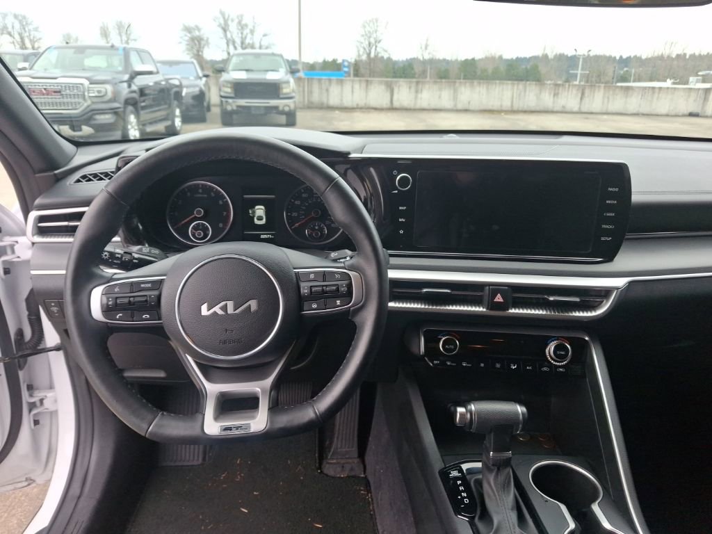 Used 2024 Kia K5 GT-Line w/ GT-Line Premium Package image 12