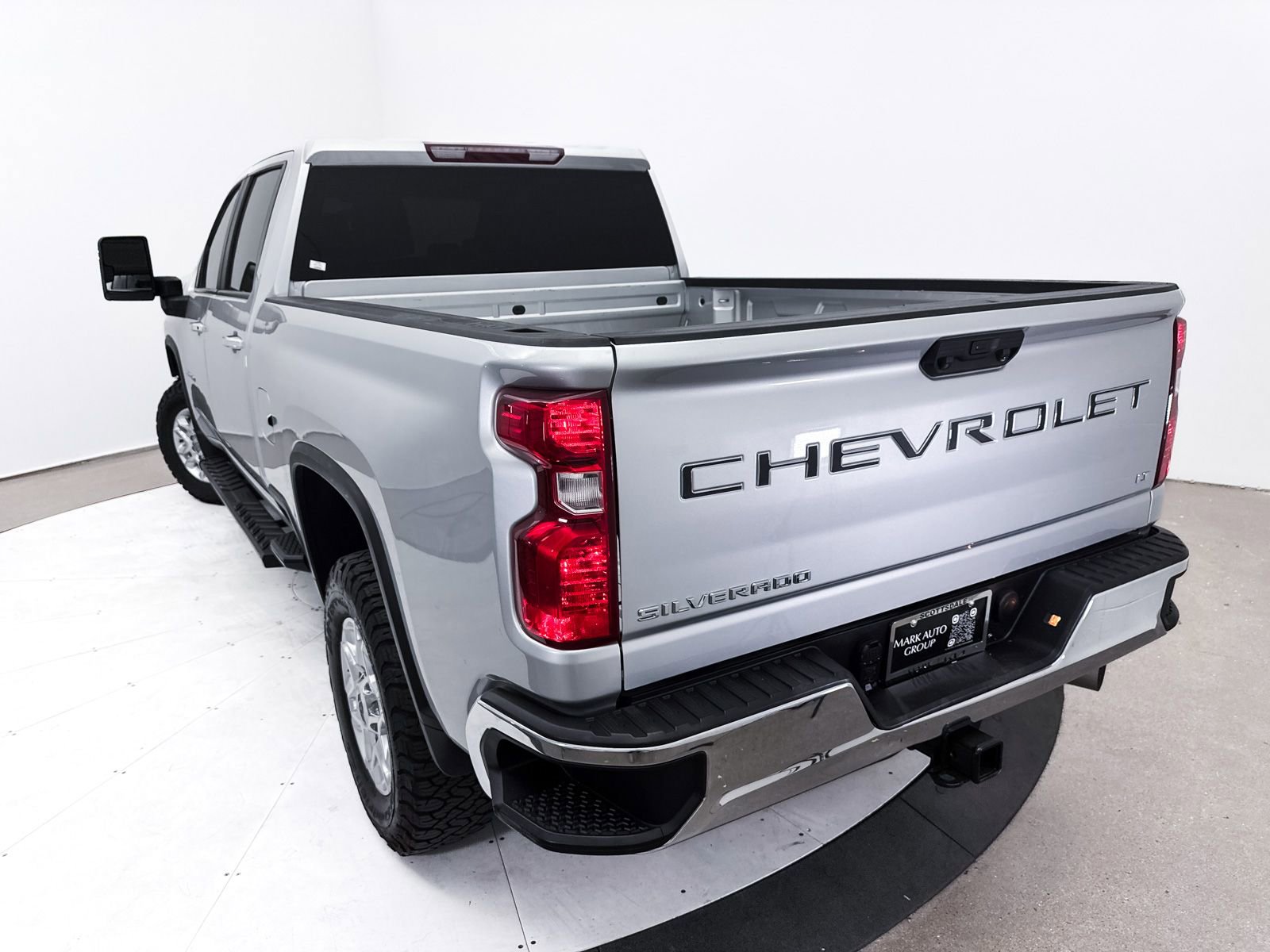 Used 2022 Chevrolet Silverado 2500 LT w/ Convenience Package image 7