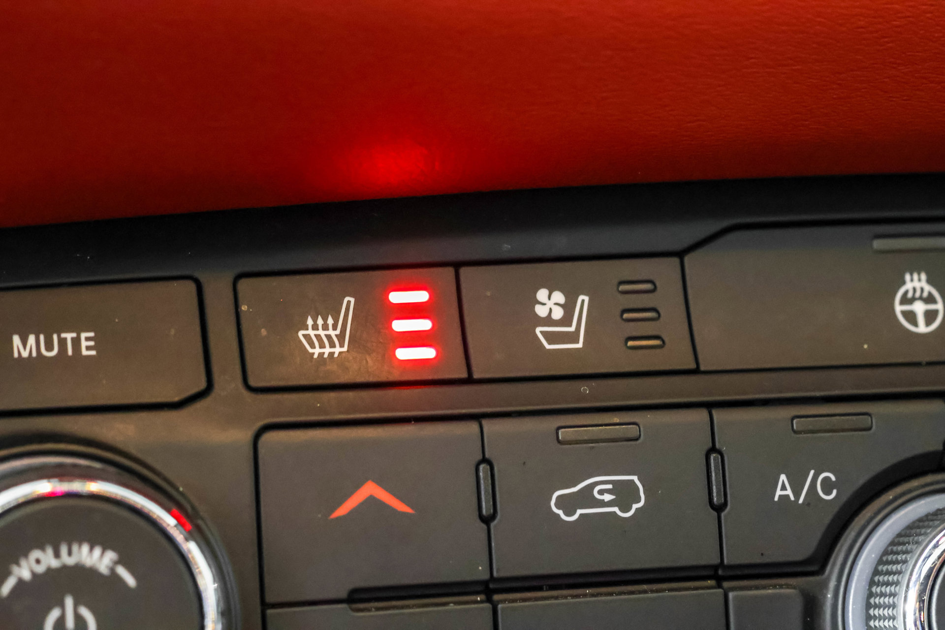 Used 2023 Dodge Durango SRT AWD/4WD image 10