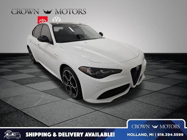 Used 2024 Alfa Romeo Giulia Veloce image 1