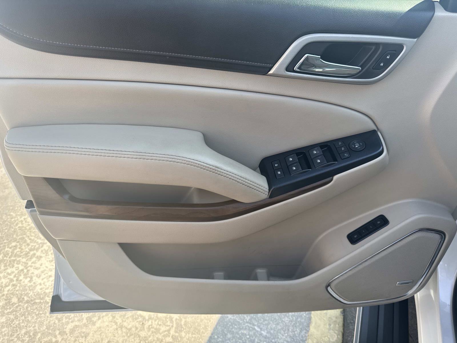 Used 2019 GMC Yukon Denali w/ Denali Ultimate Package image 18